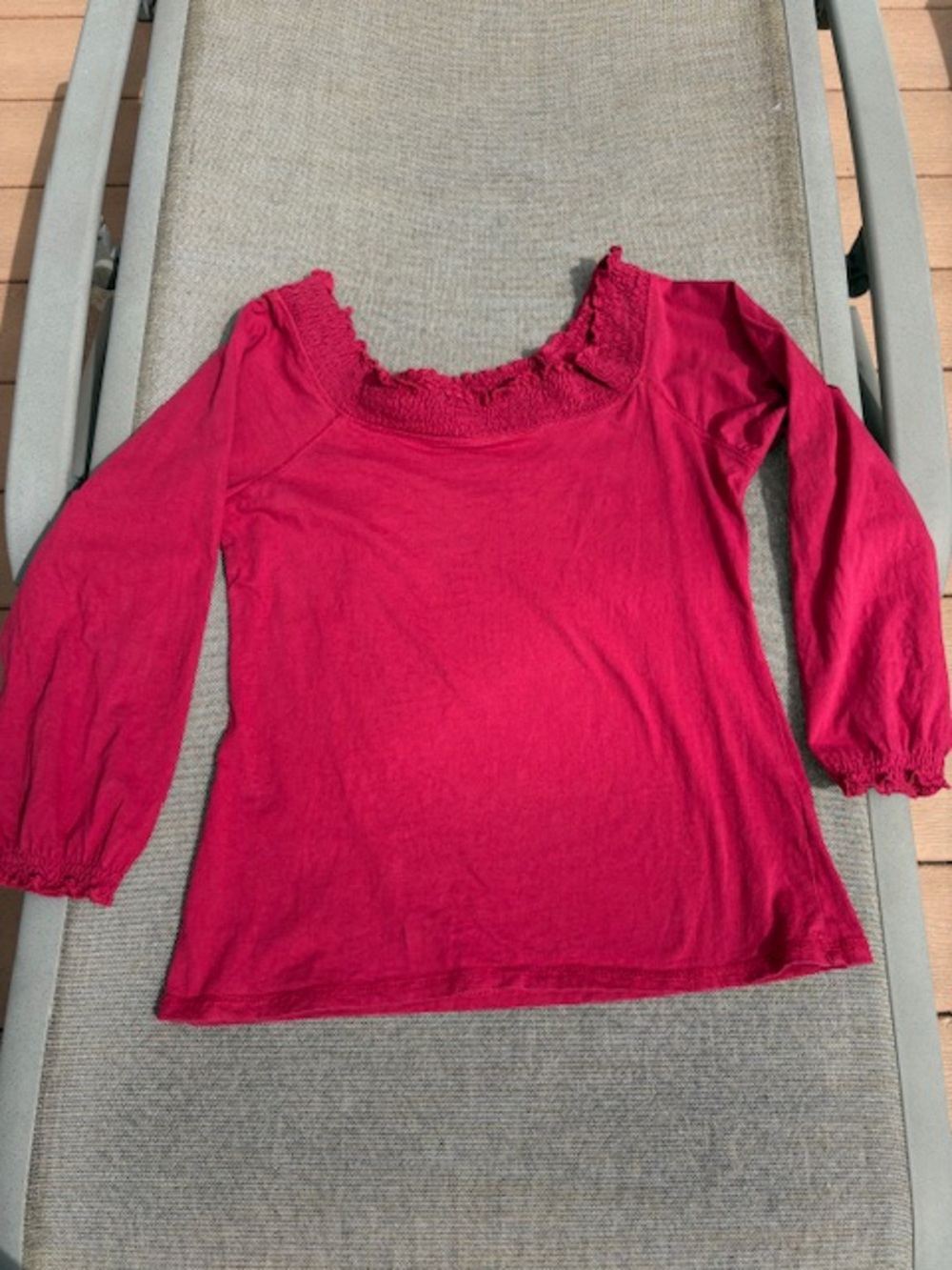Red Off-the-Shoulder 3/4 Sleeve Top, Women’s sz S, good condition